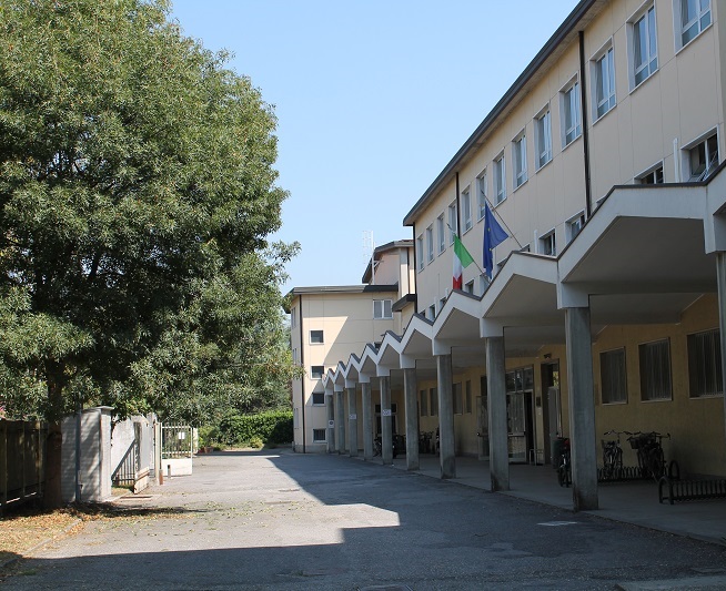 via Canossa 21, Crema
